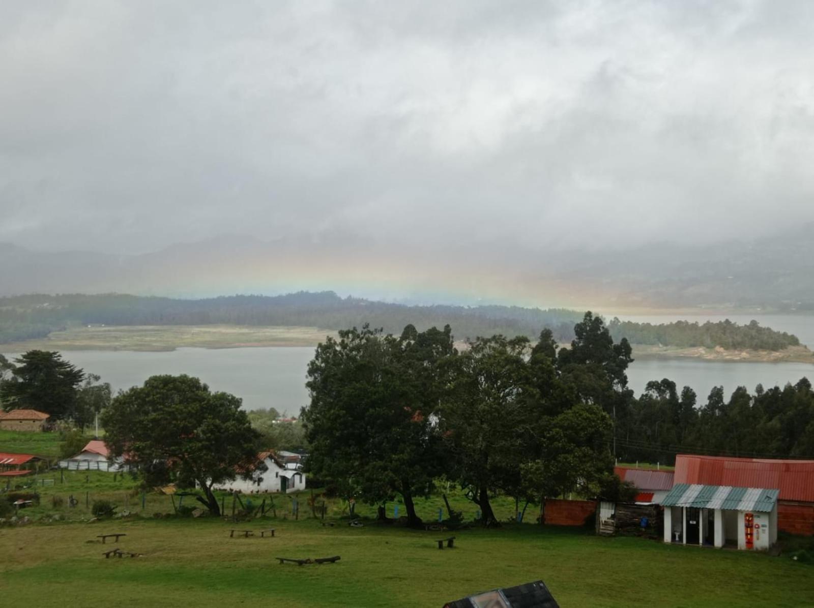 Camping Las Acacias Guatavita Extérieur photo